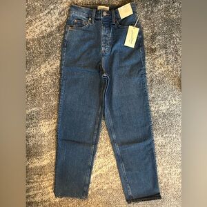 Universal Thread Women's Straight Leg Jeans - Blue